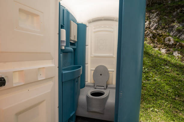 Best Portable restroom trailer rental  in Boonville, CA